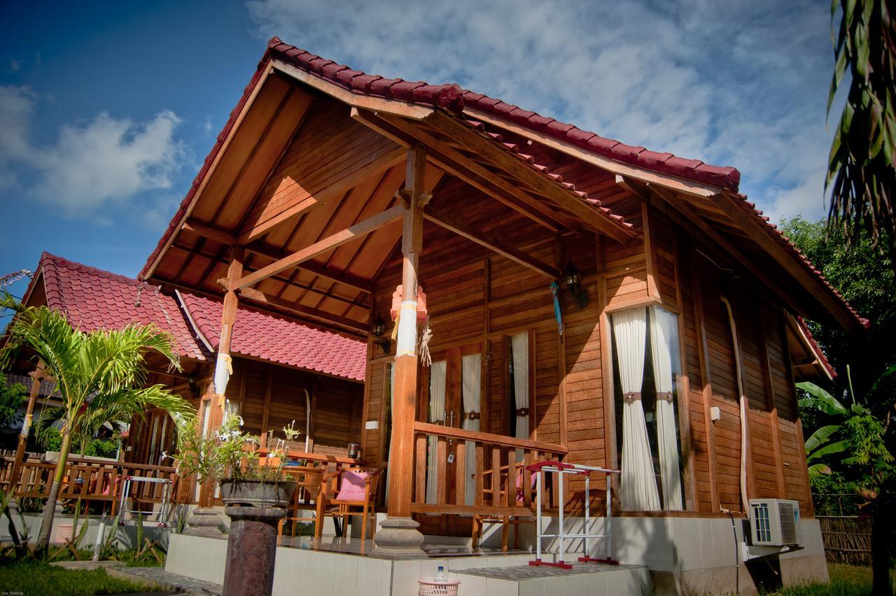 Timbool Bungalow Ped Exterior photo